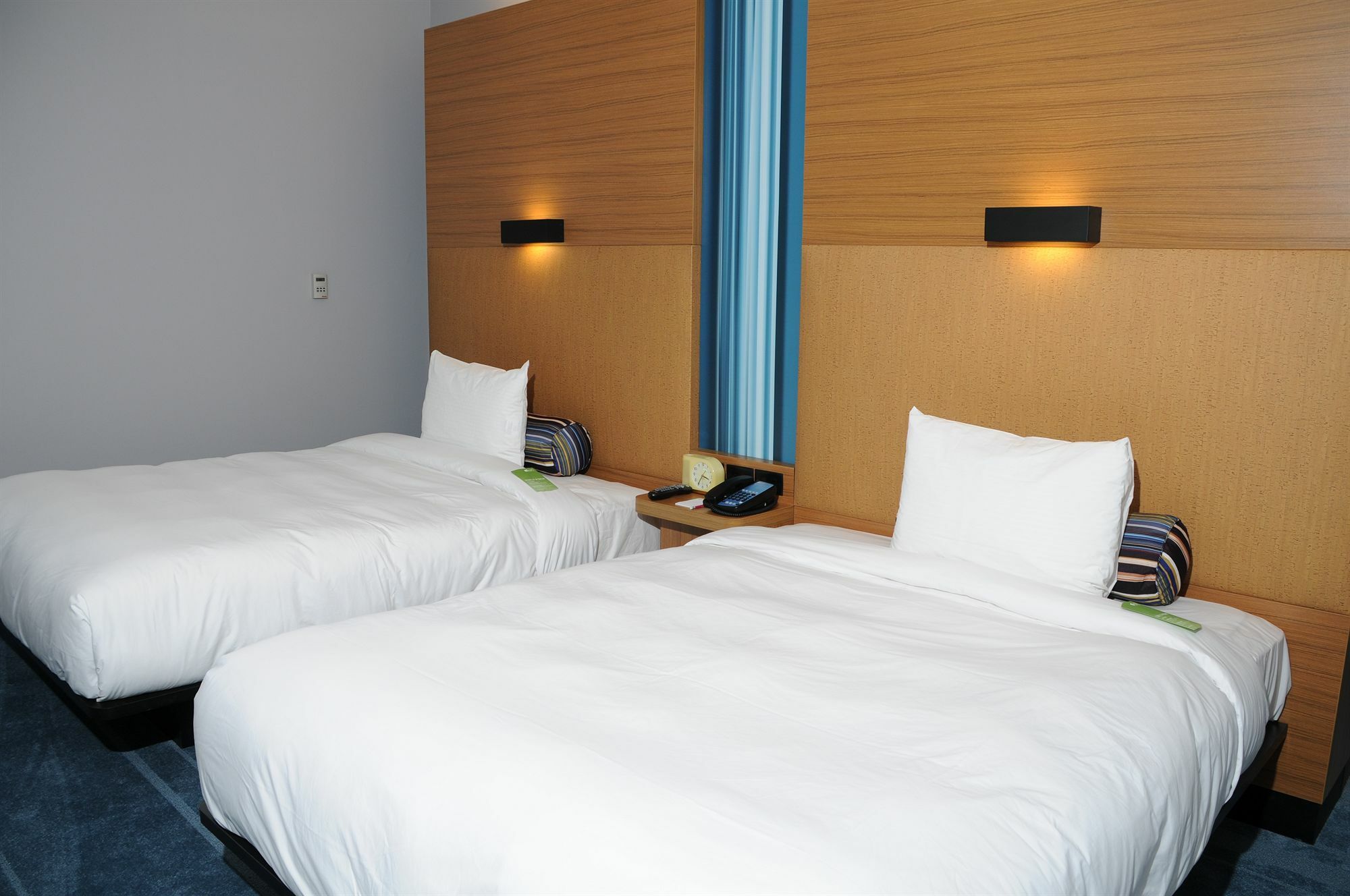Vivanta Ahmedabad Sg Highway Екстериор снимка