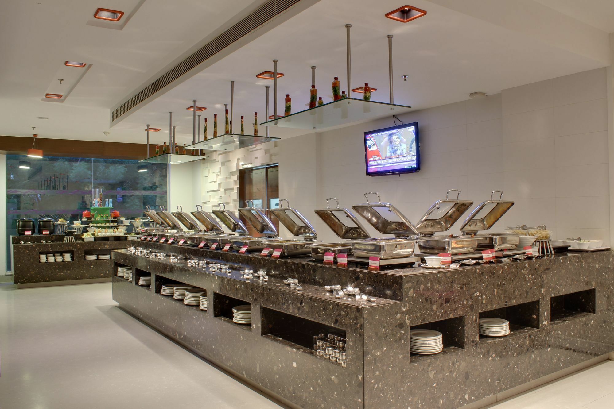 Vivanta Ahmedabad Sg Highway Екстериор снимка