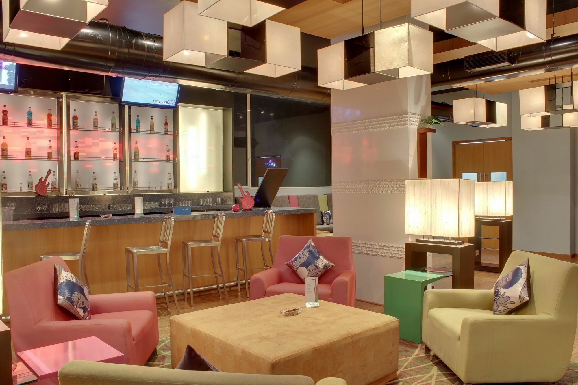 Vivanta Ahmedabad Sg Highway Екстериор снимка